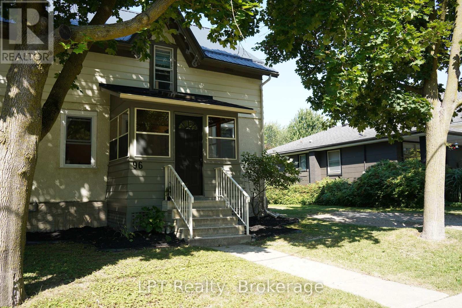 96 Charles Street Property Photo 3