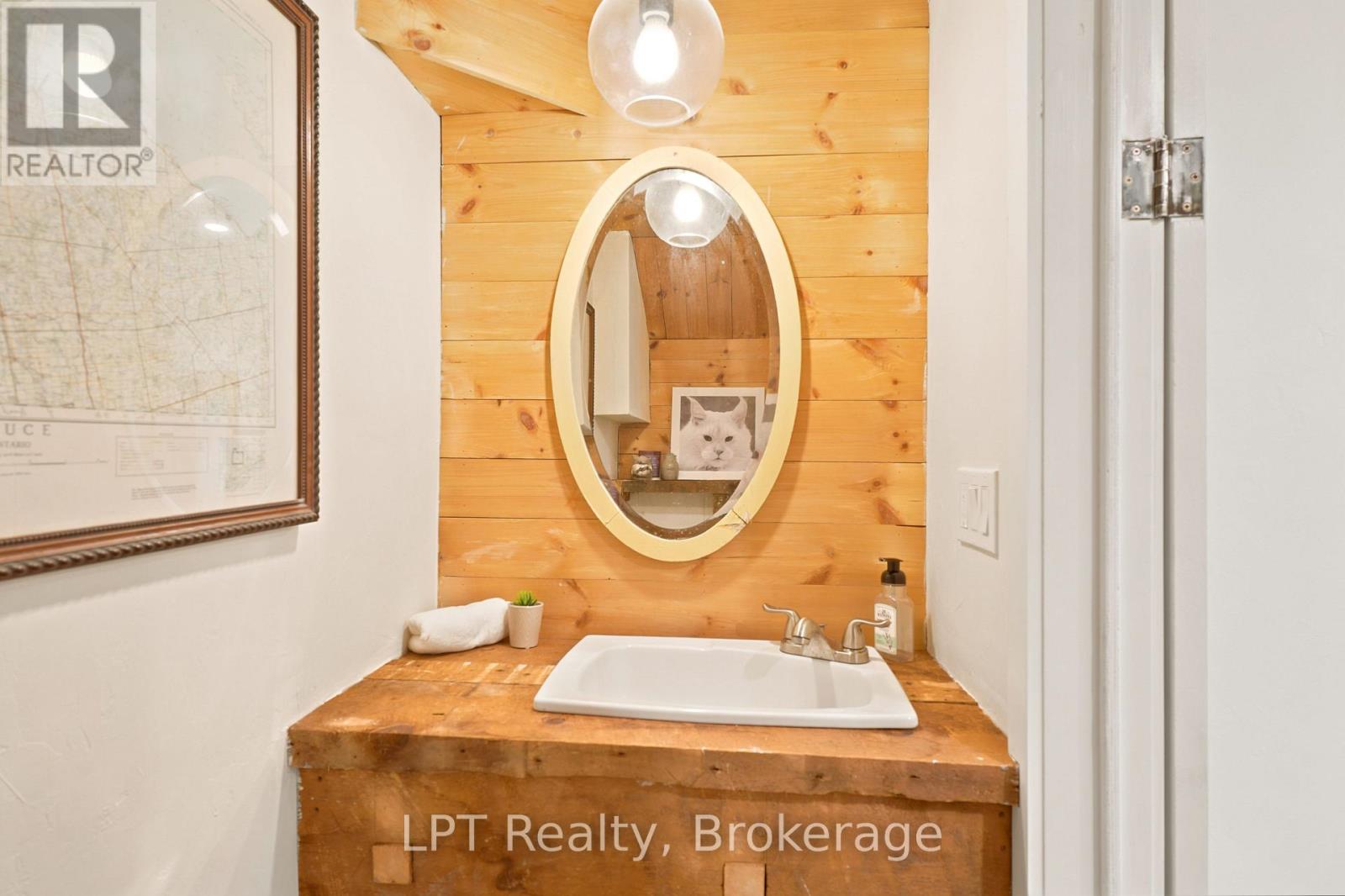 96 Charles Street Property Photo 8