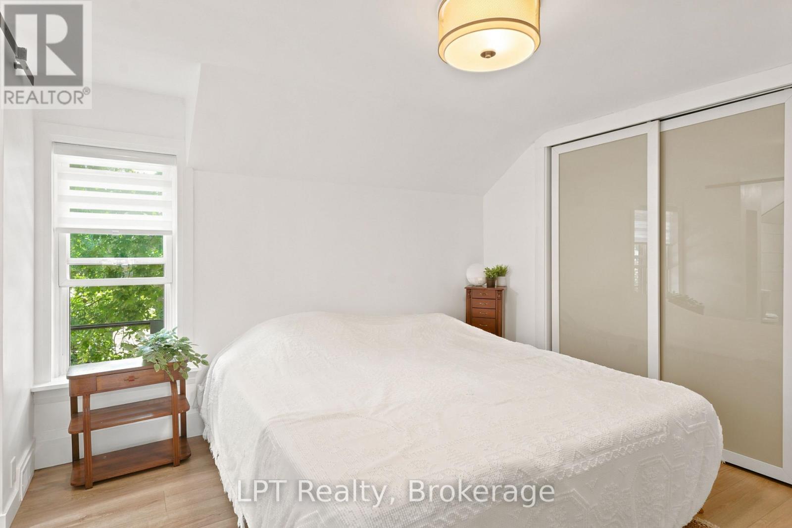 96 Charles Street Property Photo 23