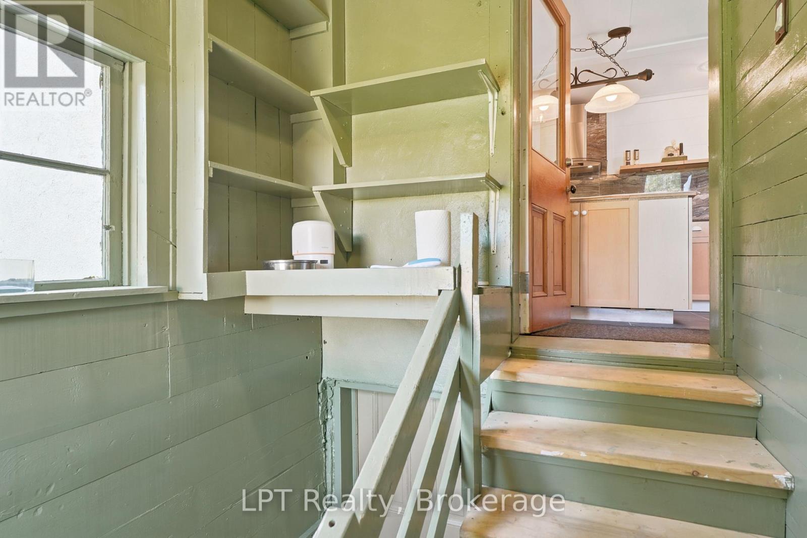 96 Charles Street Property Photo 32