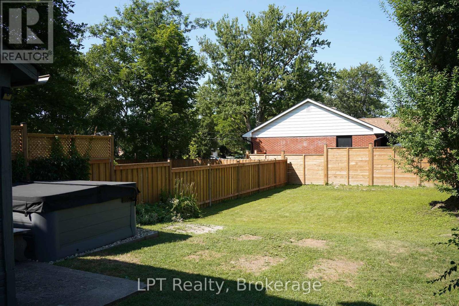 96 Charles Street Property Photo 34