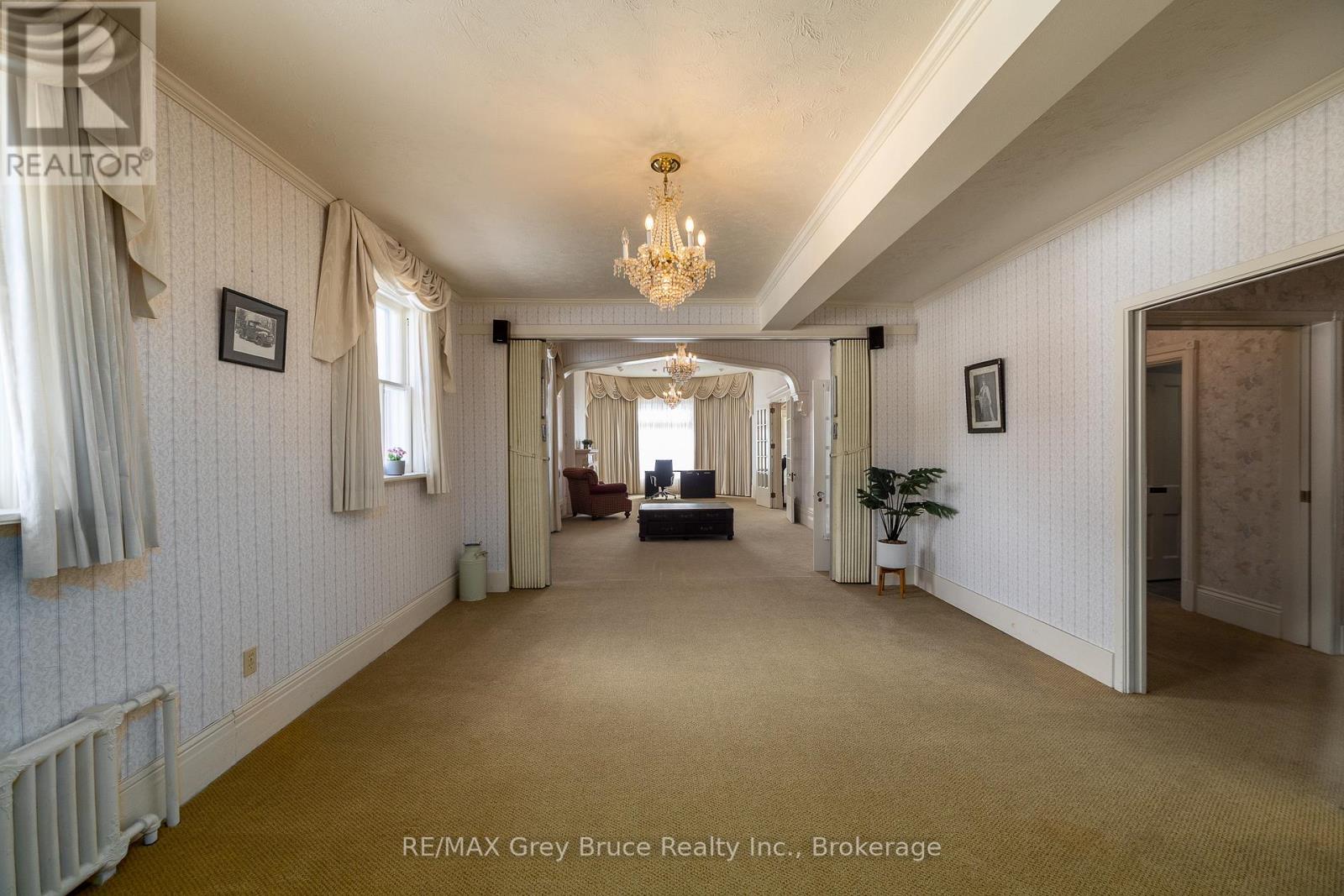 1178 4th Avenue W Property Photo 11
