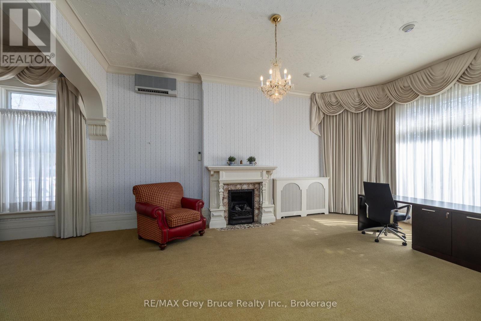 1178 4th Avenue W Property Photo 17