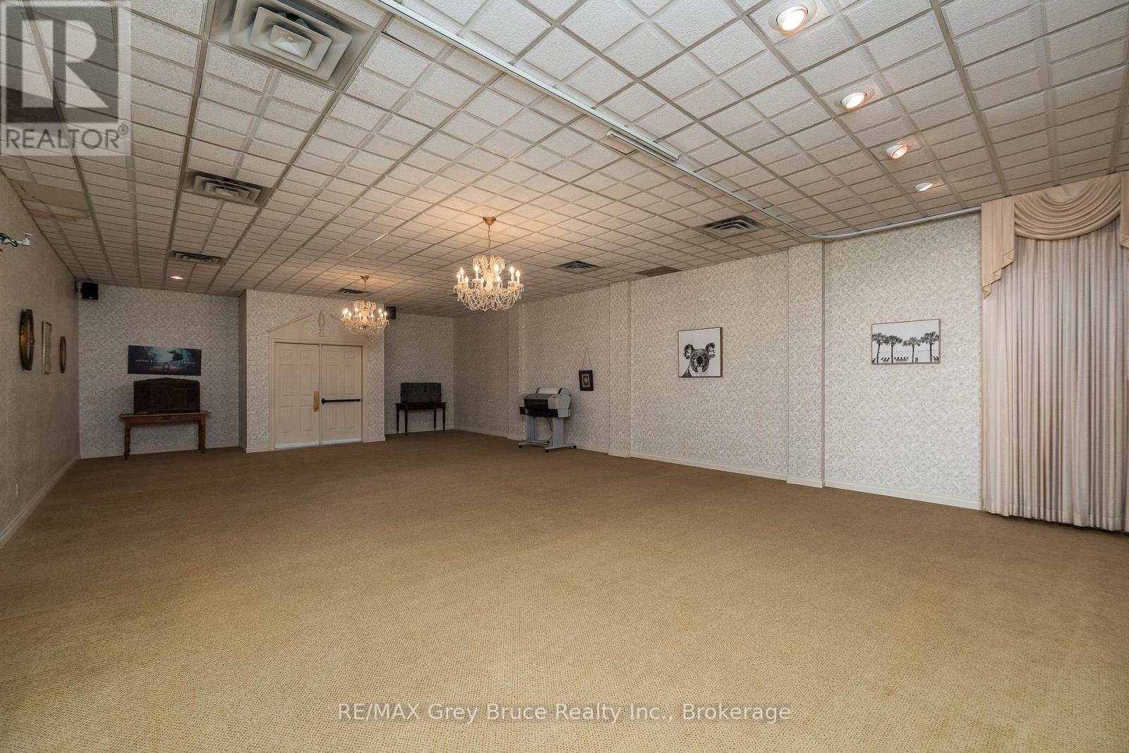 1178 4th Avenue W Property Photo 20