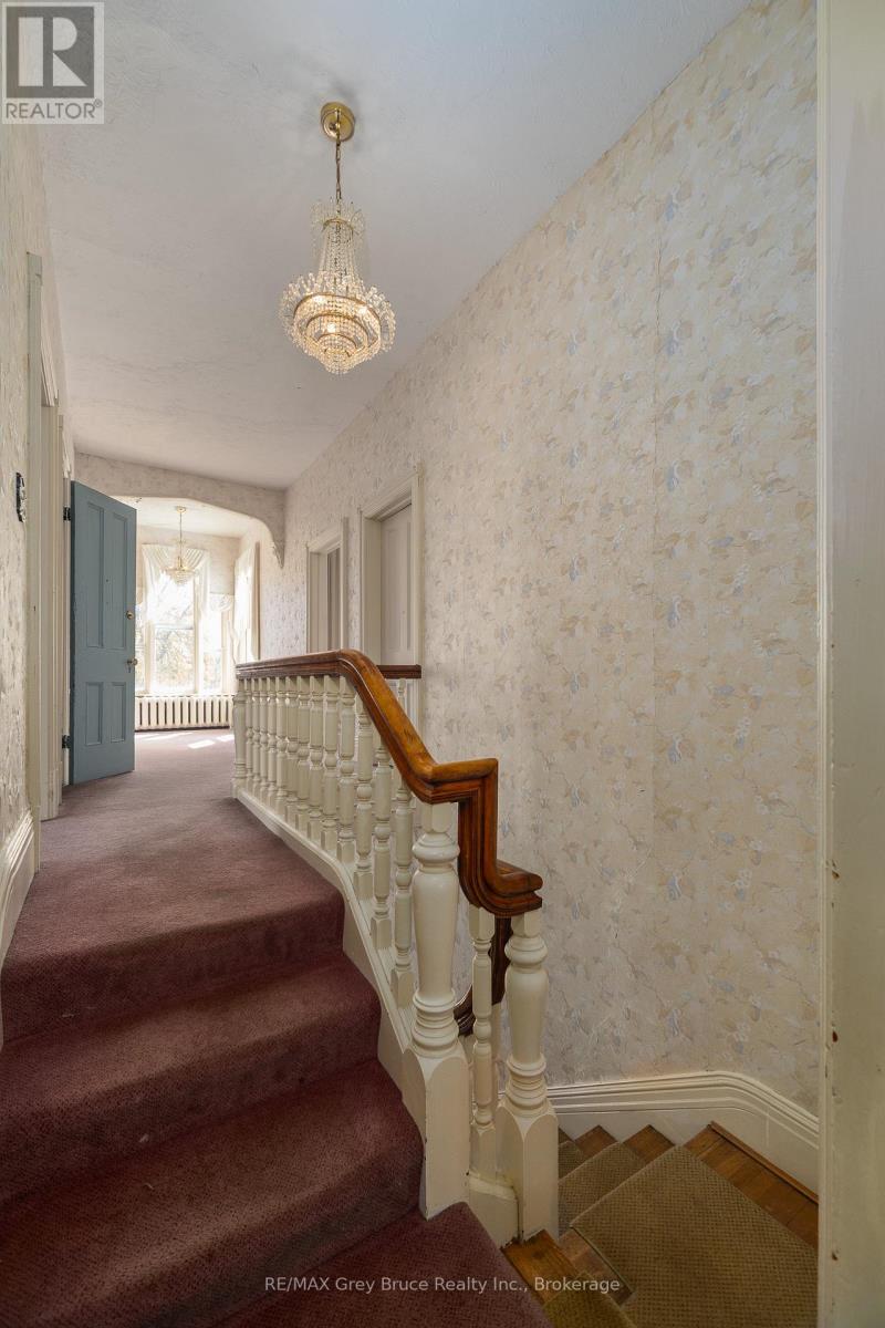 1178 4th Avenue W Property Photo 23