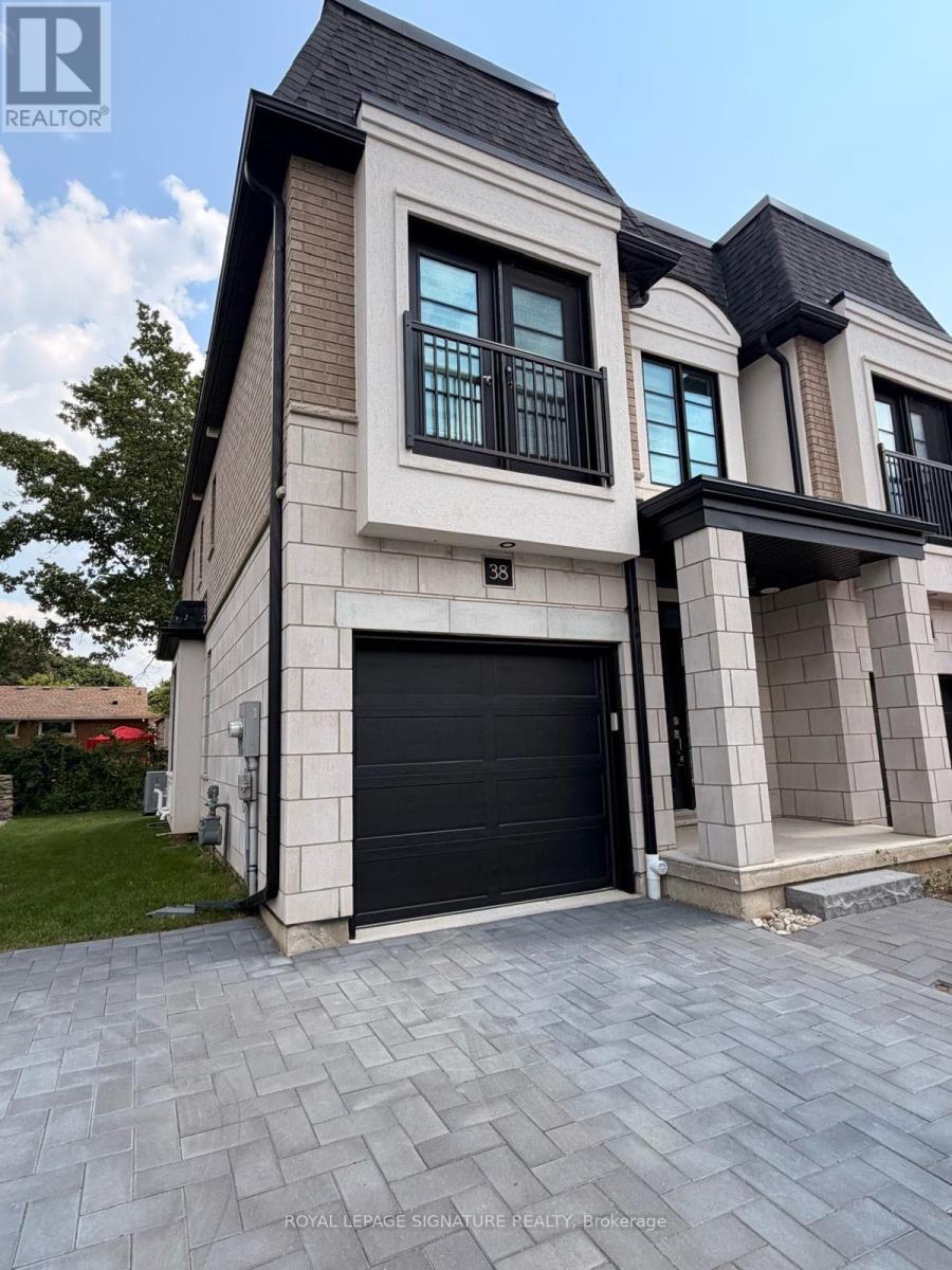 38 - 143 ELGIN STREET N