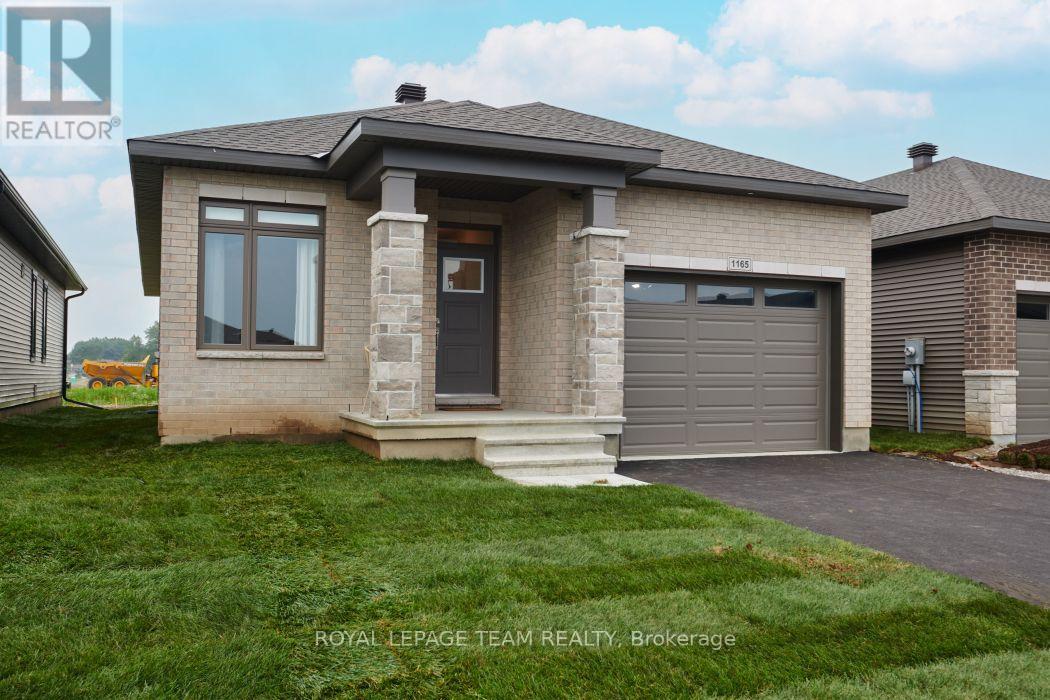 1165 Potter Drive Property Photo 1