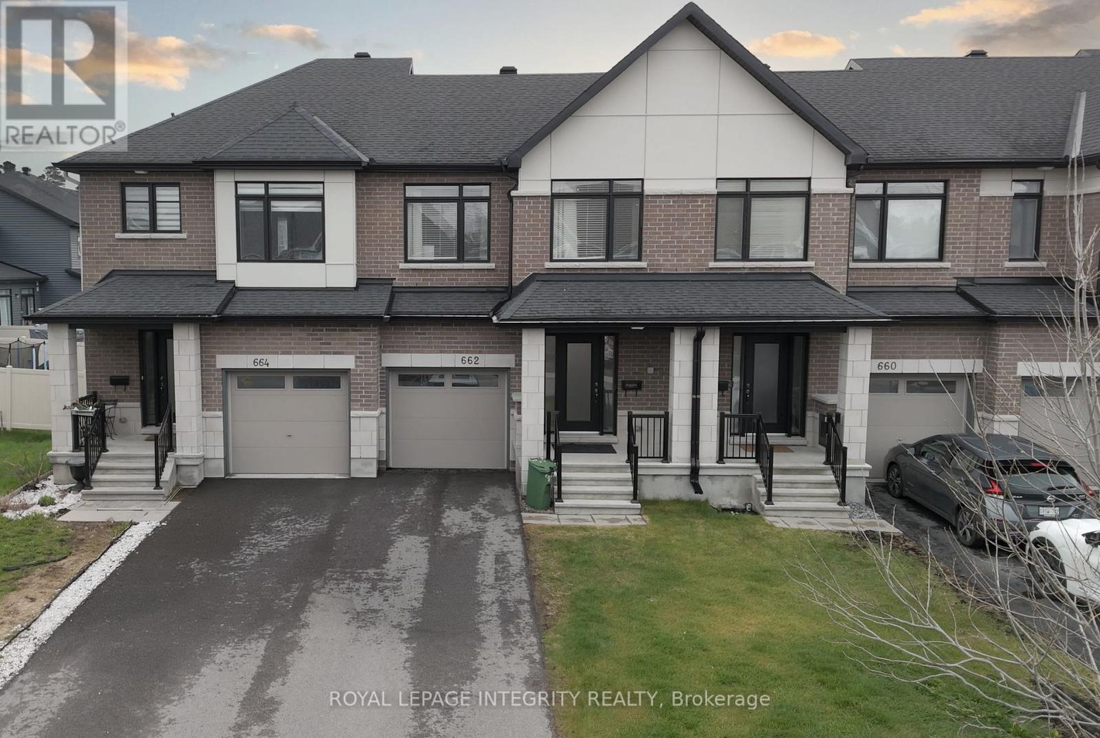 662 Putney Crescent Property Photo 1