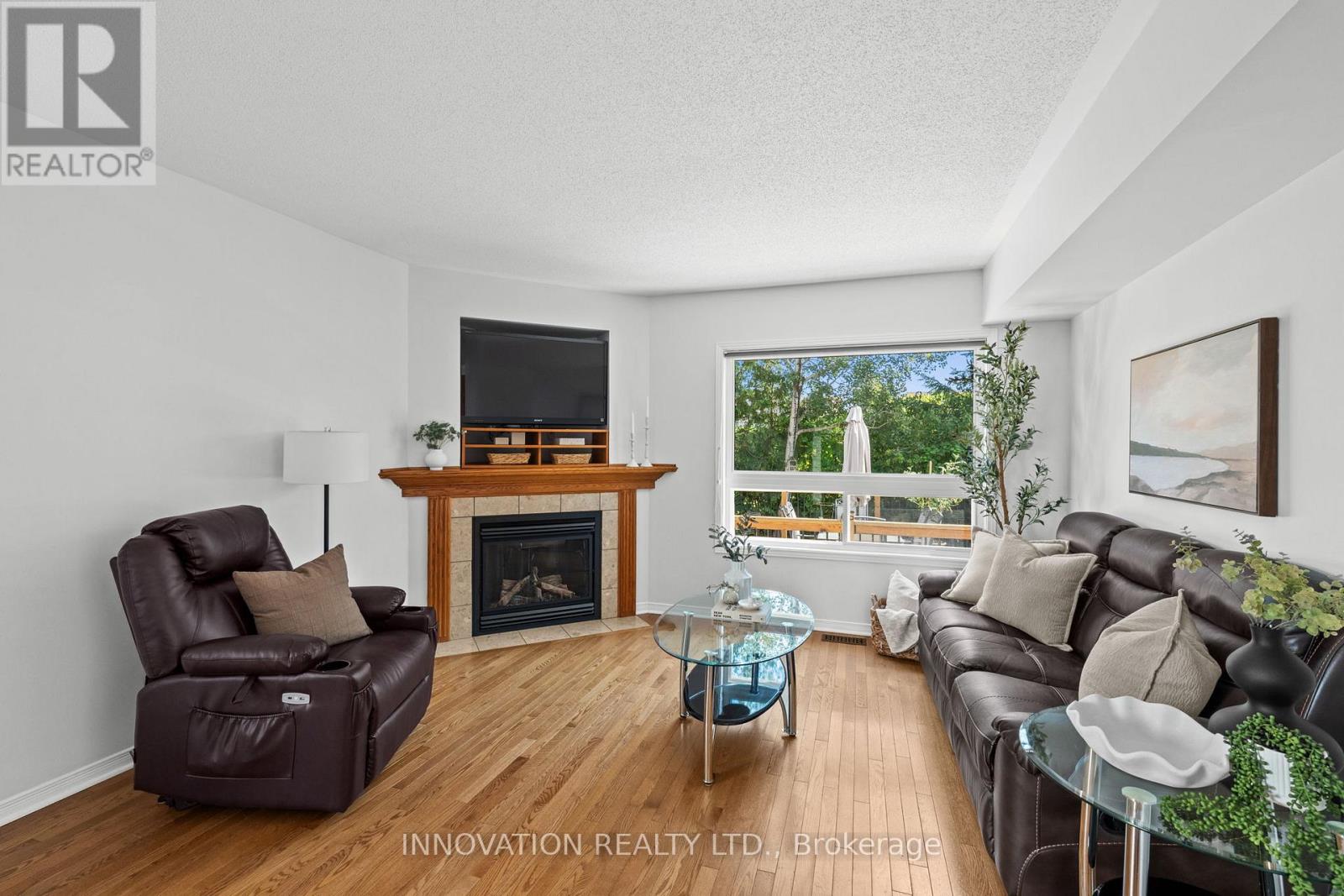 37 Chantilly Gate Property Photo 10