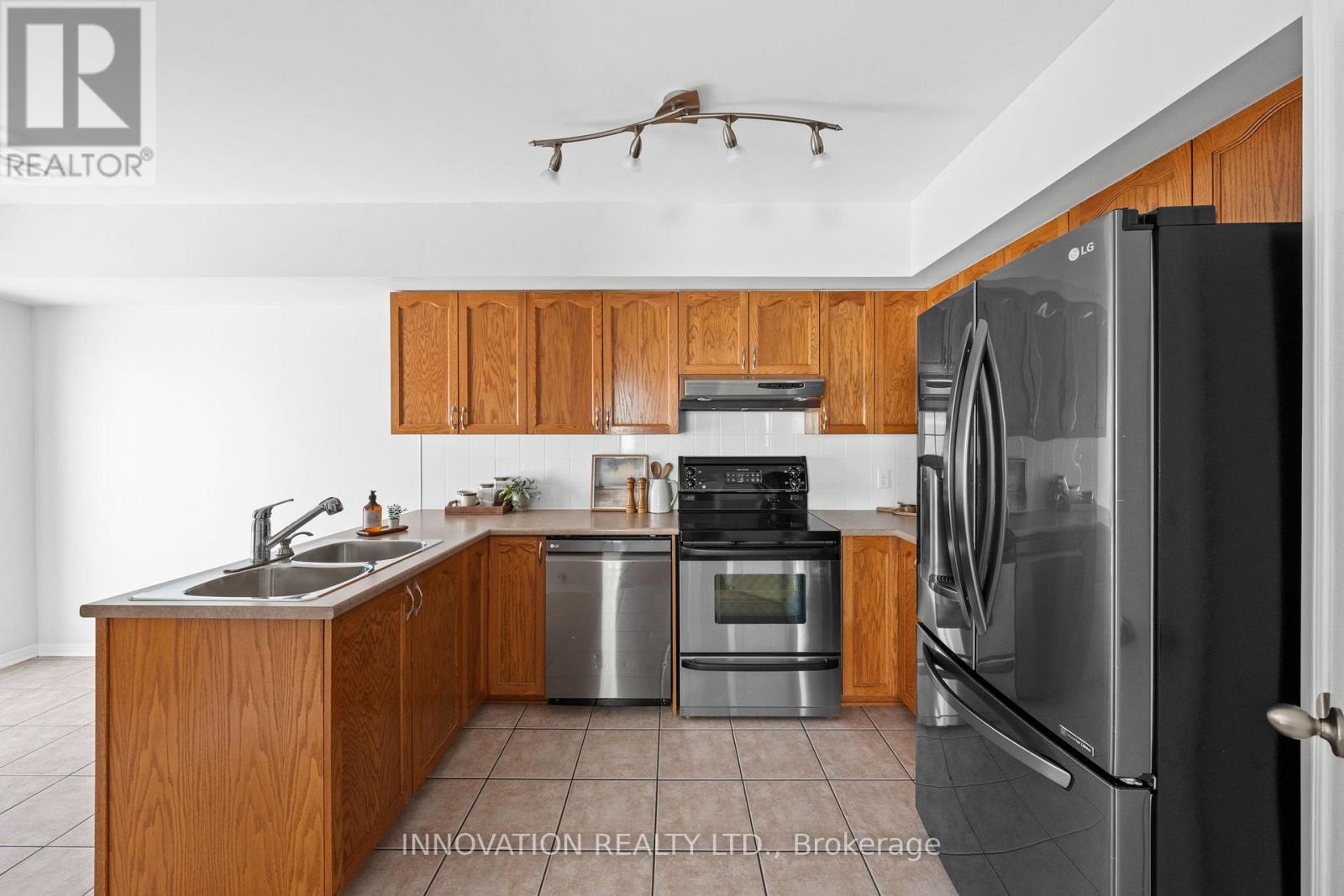 37 Chantilly Gate Property Photo 12