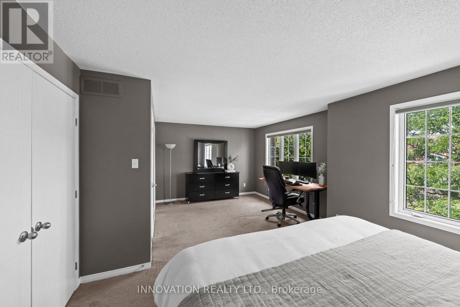 37 Chantilly Gate Property Photo 18