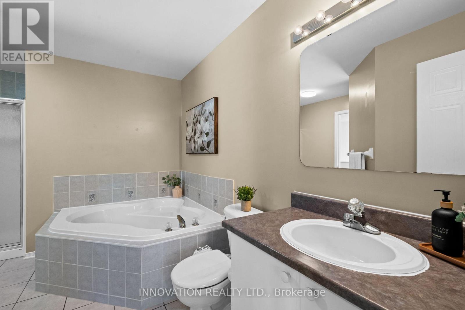 37 Chantilly Gate Property Photo 19