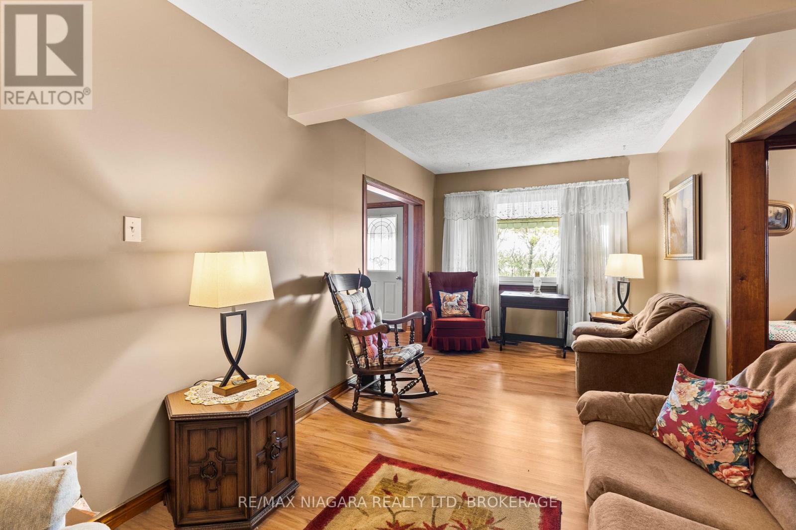 2249 North Shore Drive Property Photo 11