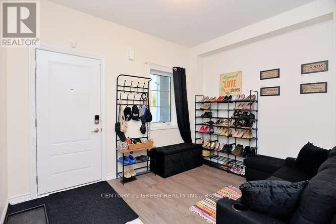 150 Winters Way Property Photo 5