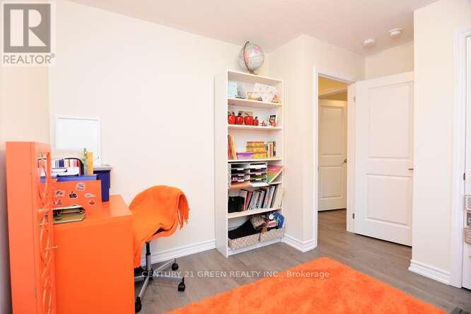 150 Winters Way Property Photo 35