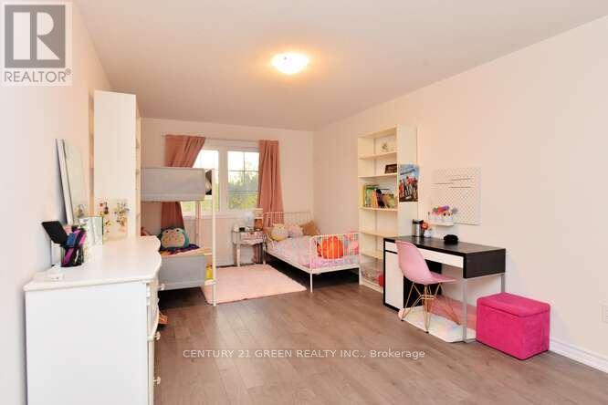 150 Winters Way Property Photo 37