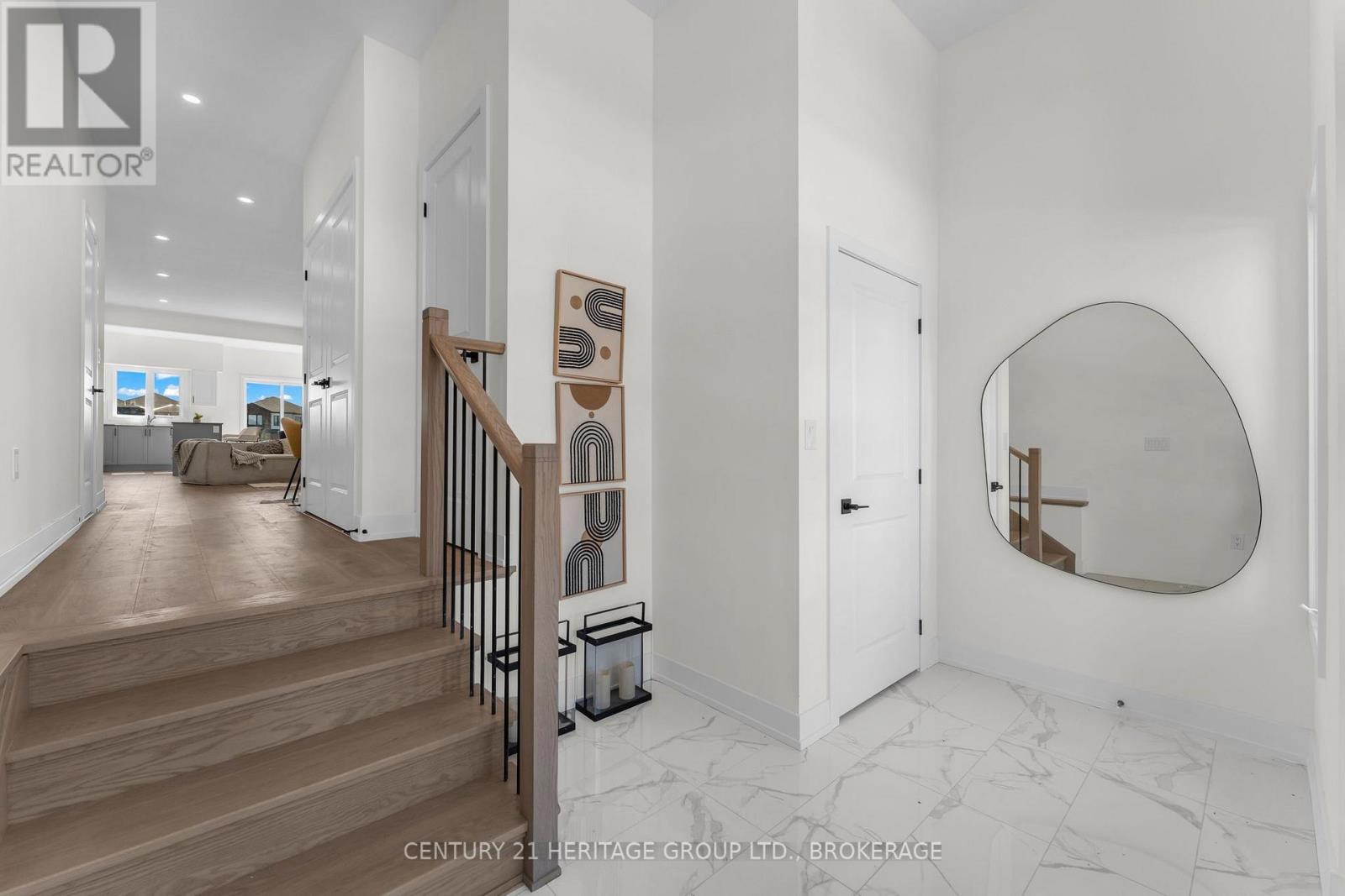 56 Dusenbury Drive Property Photo 4
