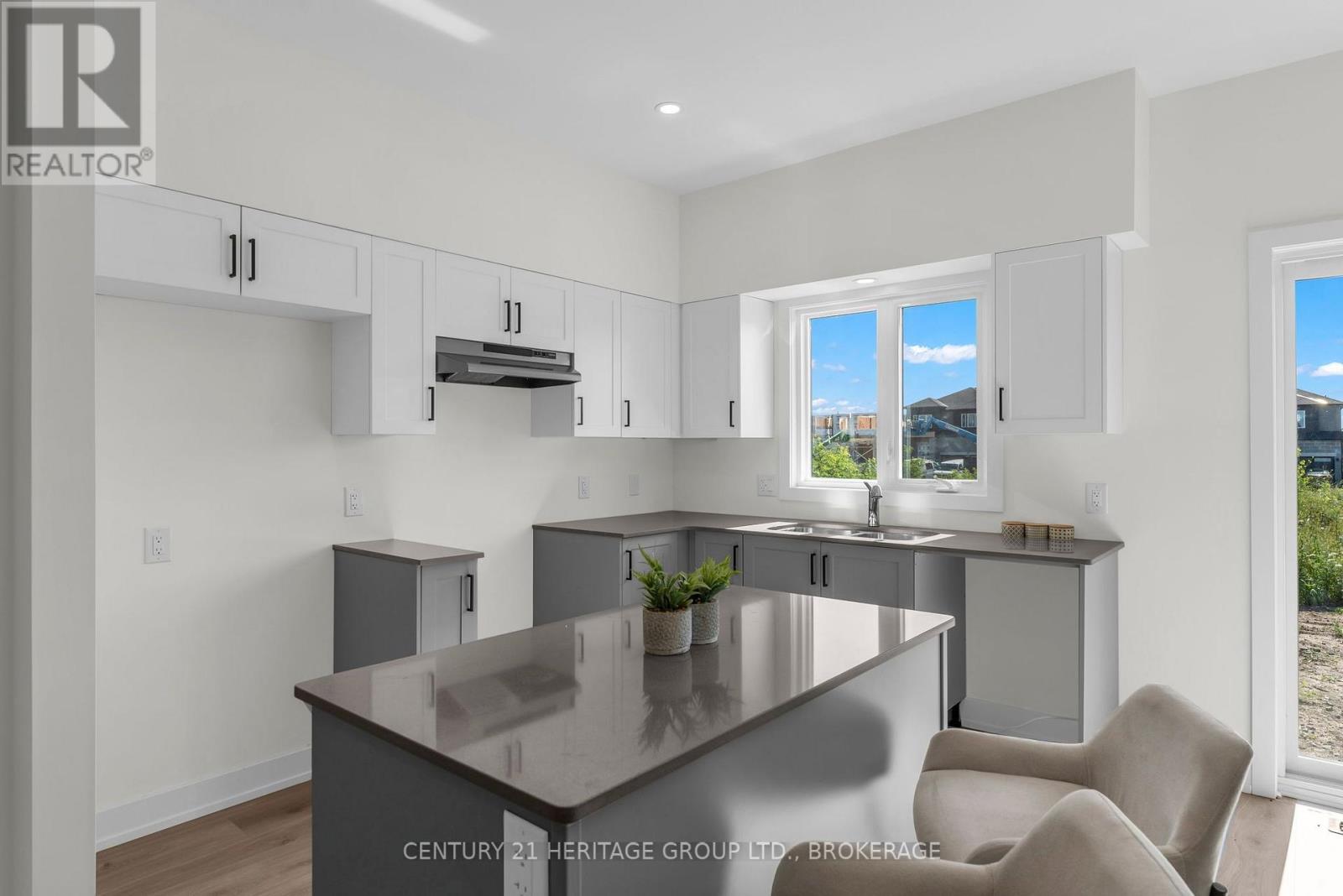 56 Dusenbury Drive Property Photo 16