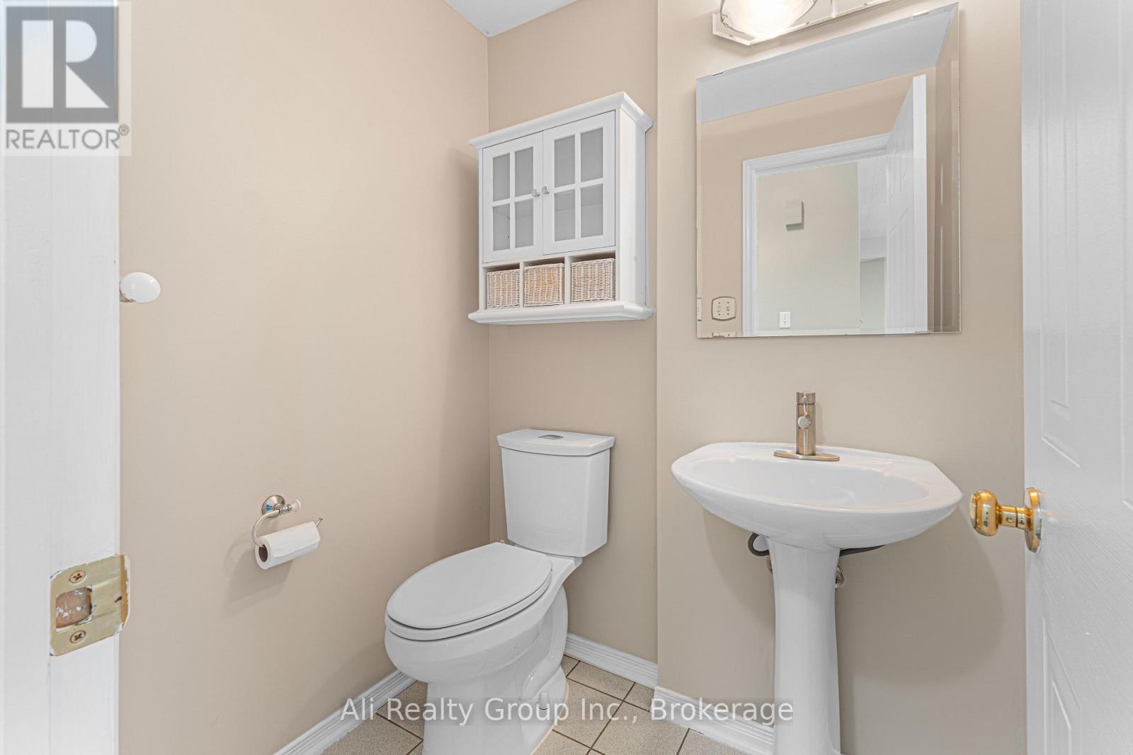 68 Piper Crescent Property Photo 2