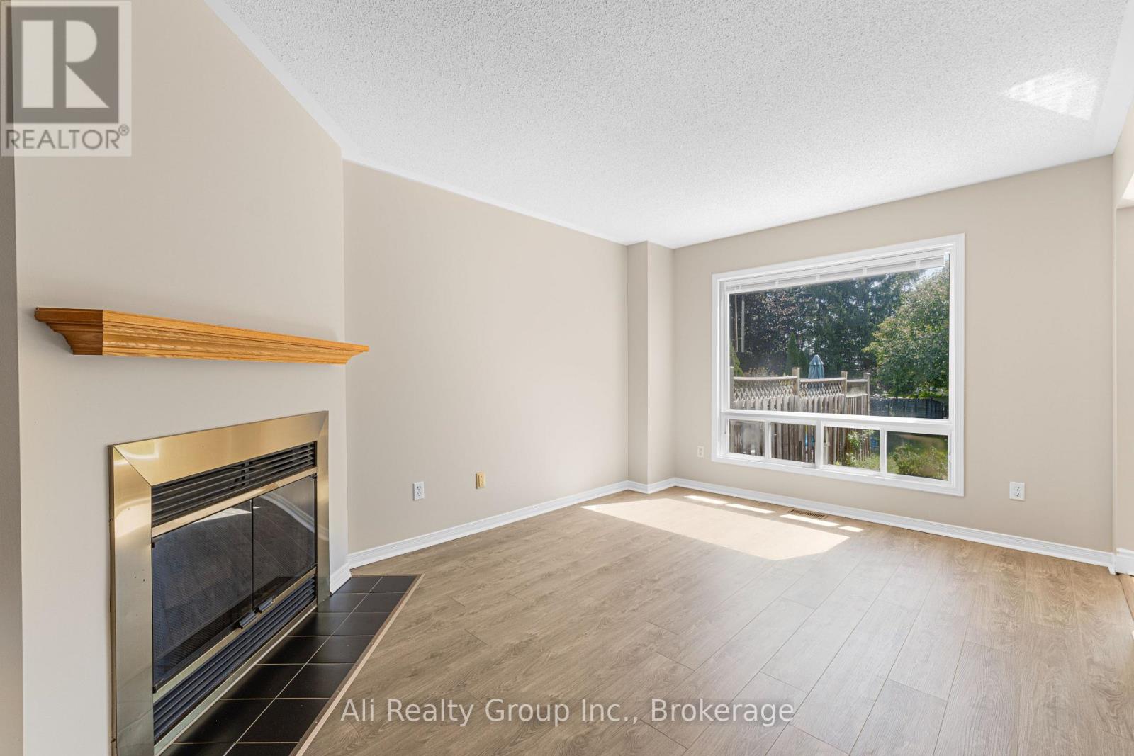 68 Piper Crescent Property Photo 7