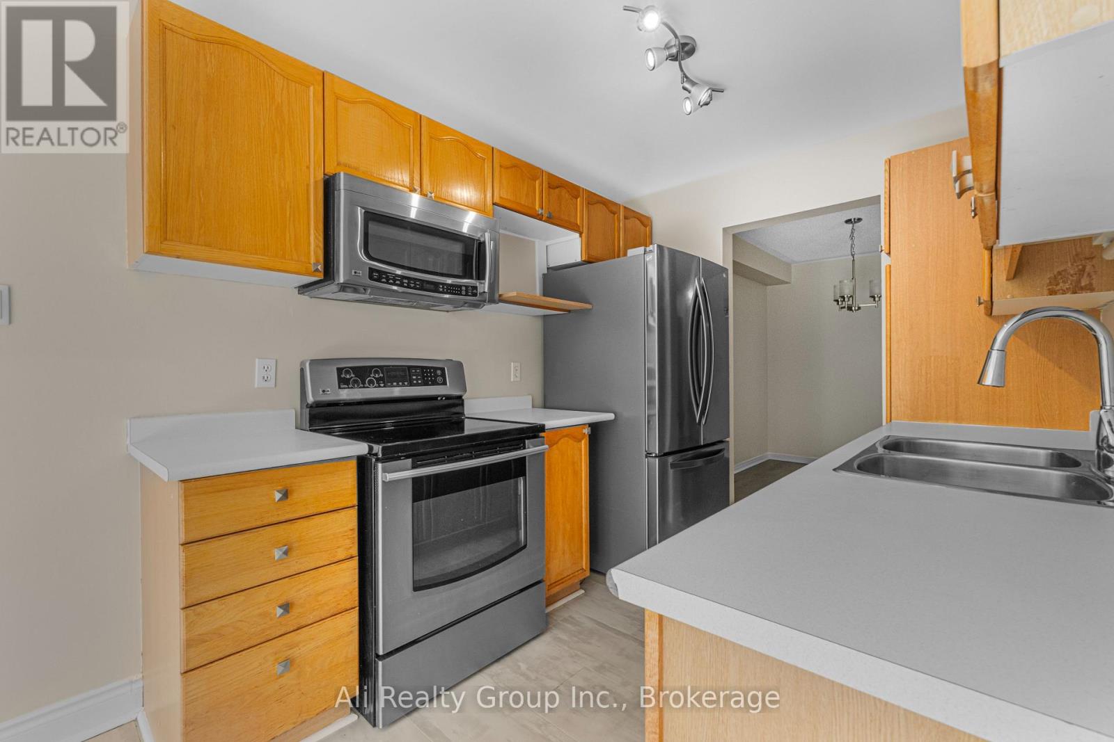 68 Piper Crescent Property Photo 10