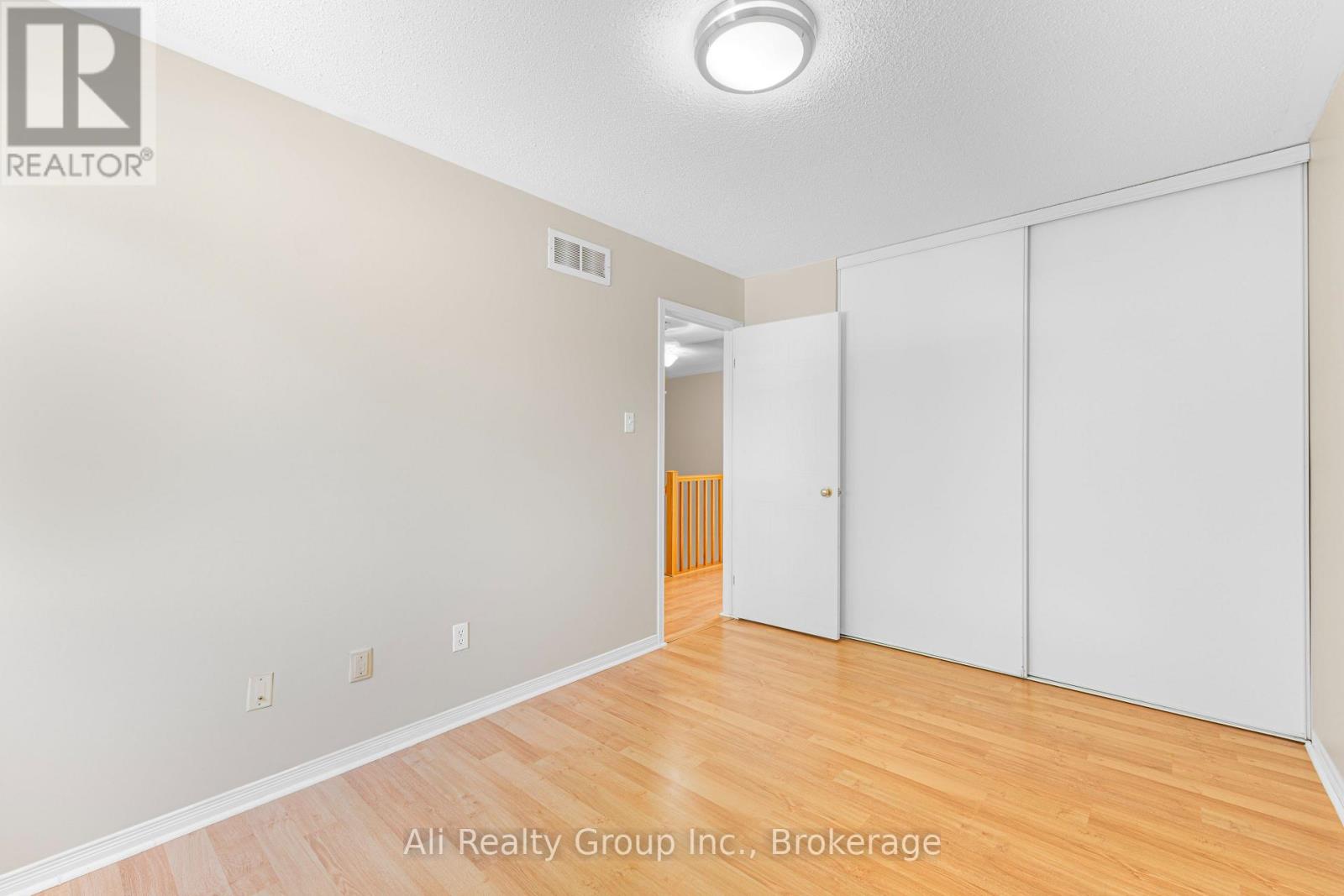 68 Piper Crescent Property Photo 15