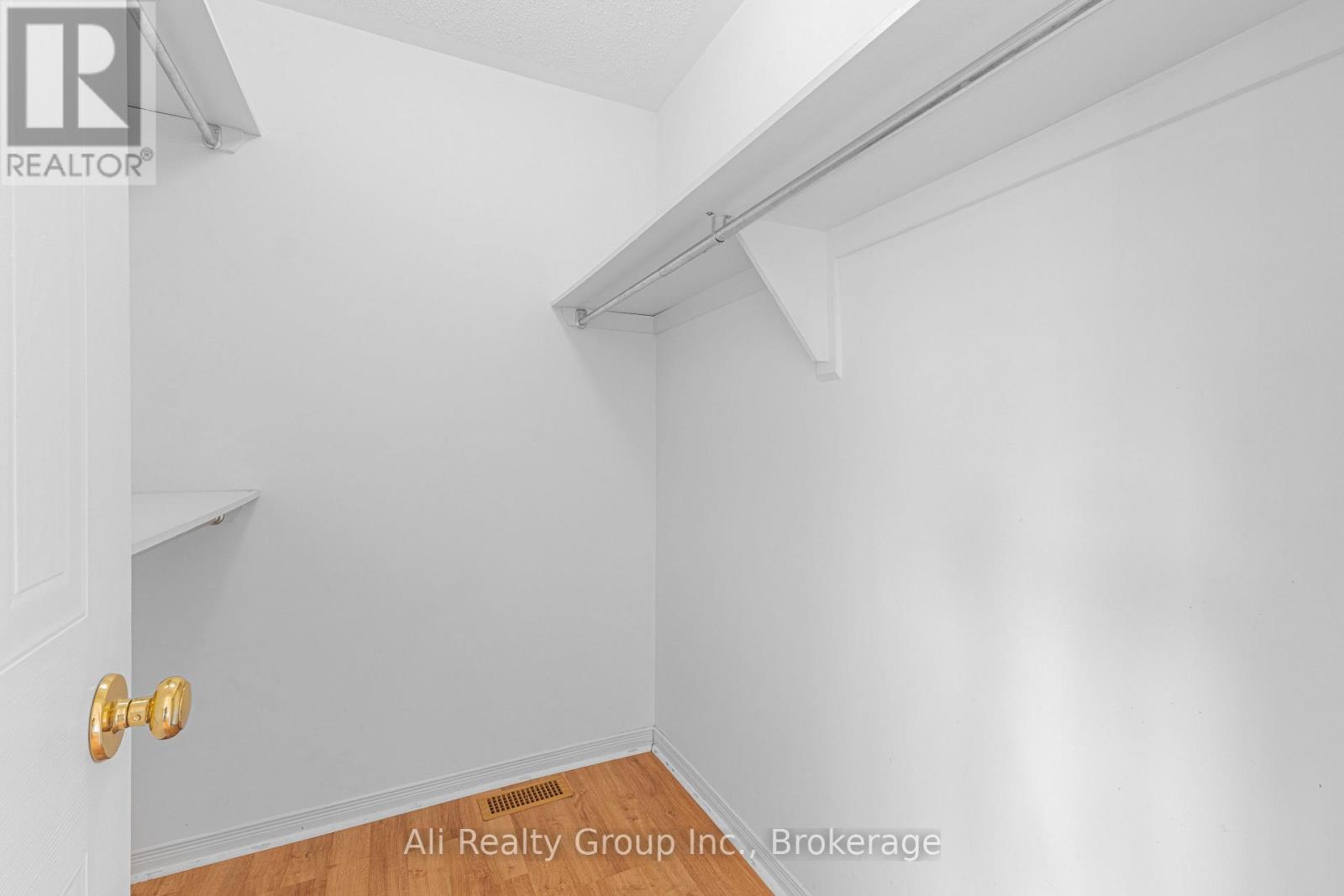 68 Piper Crescent Property Photo 19