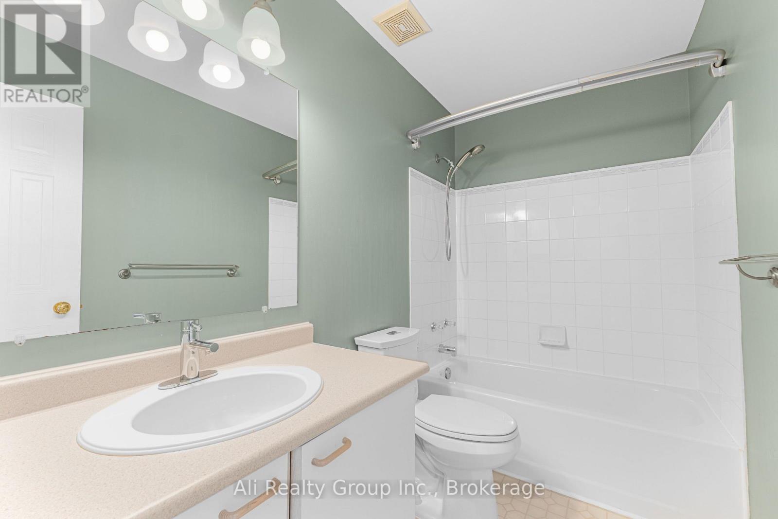 68 Piper Crescent Property Photo 20