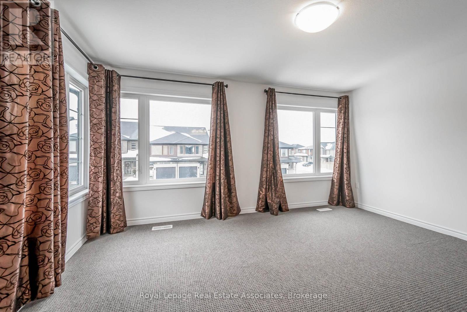 3981 Crown Street Property Photo 19