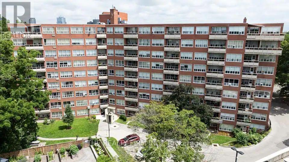209 - 10 Beechwood Place Property Photo 17