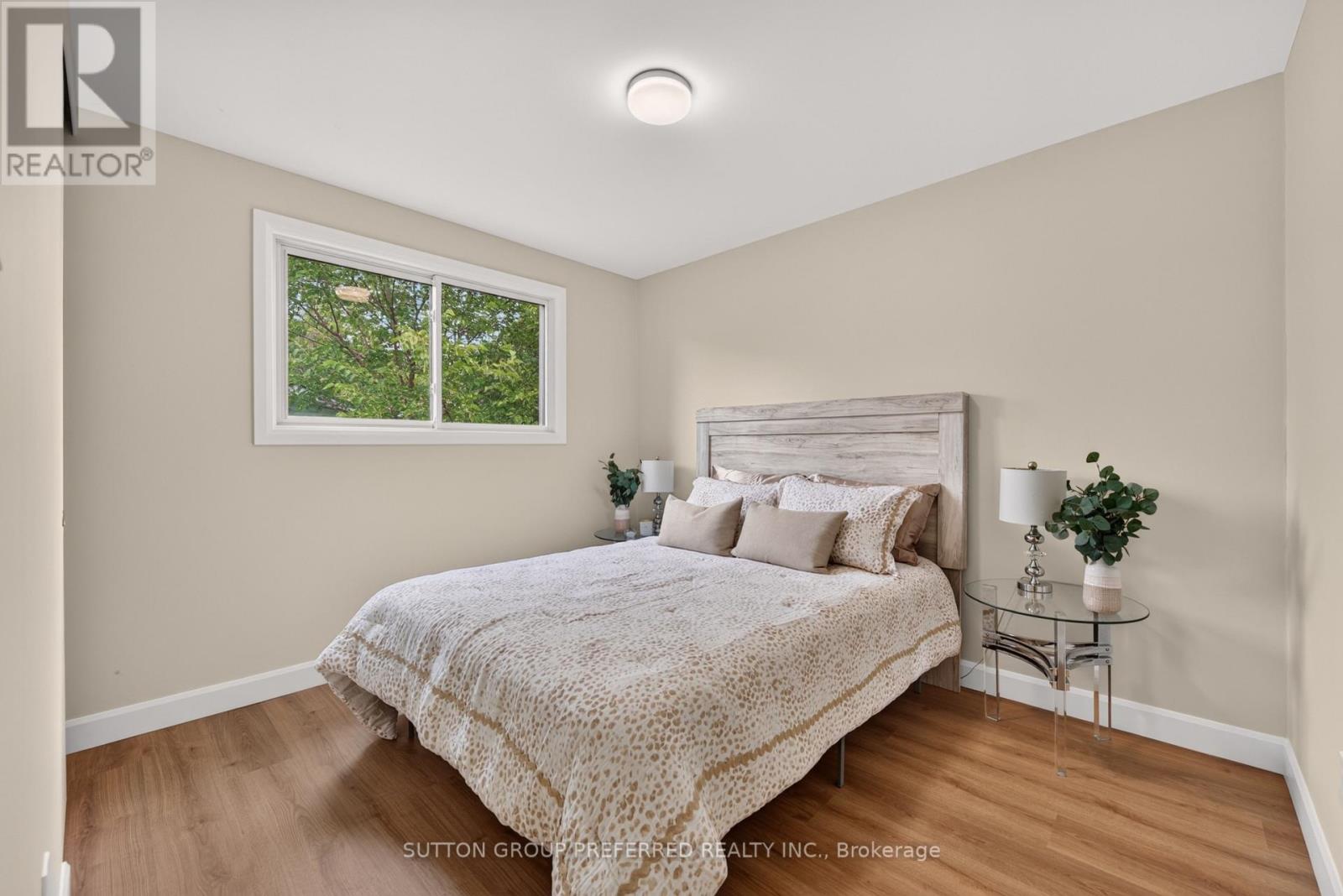 53 Renny Crescent Property Photo 25
