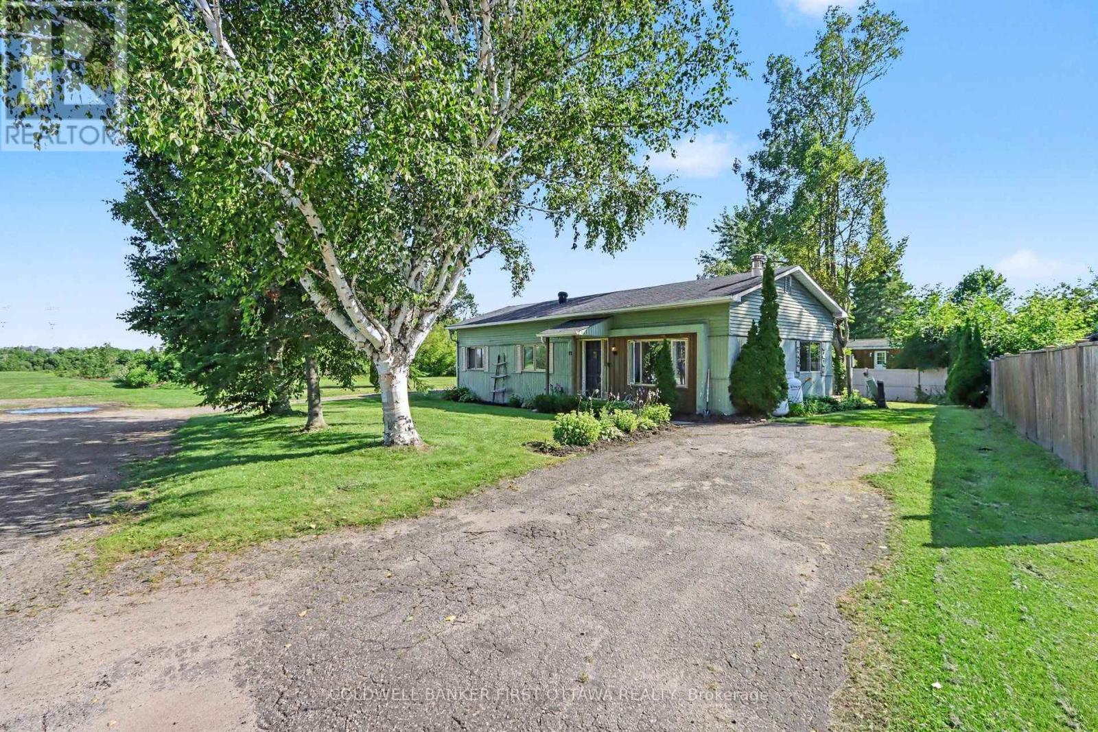 17 Bridle Path Property Photo 39