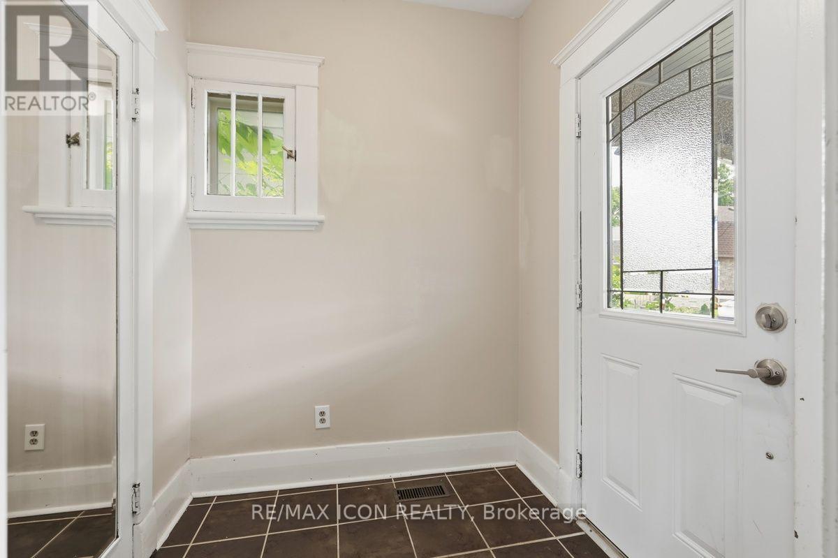 31 Mount Pleasant Avenue Property Photo 4