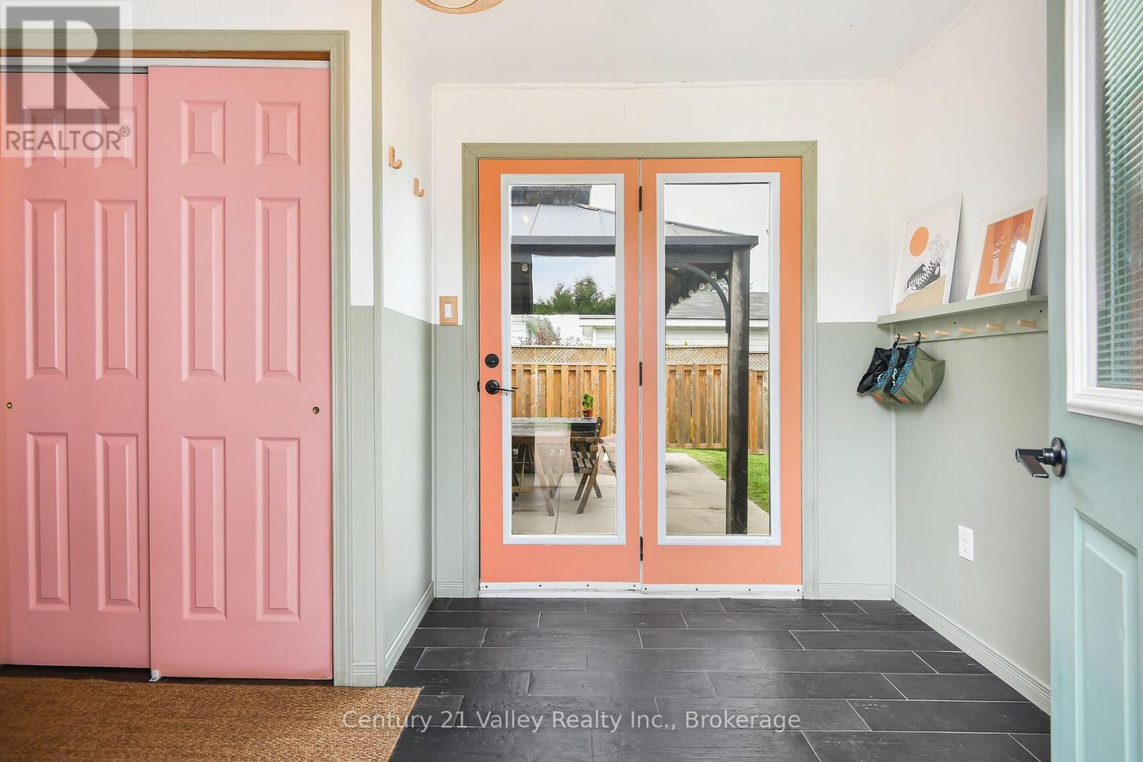 785 Eighth Street Property Photo 4