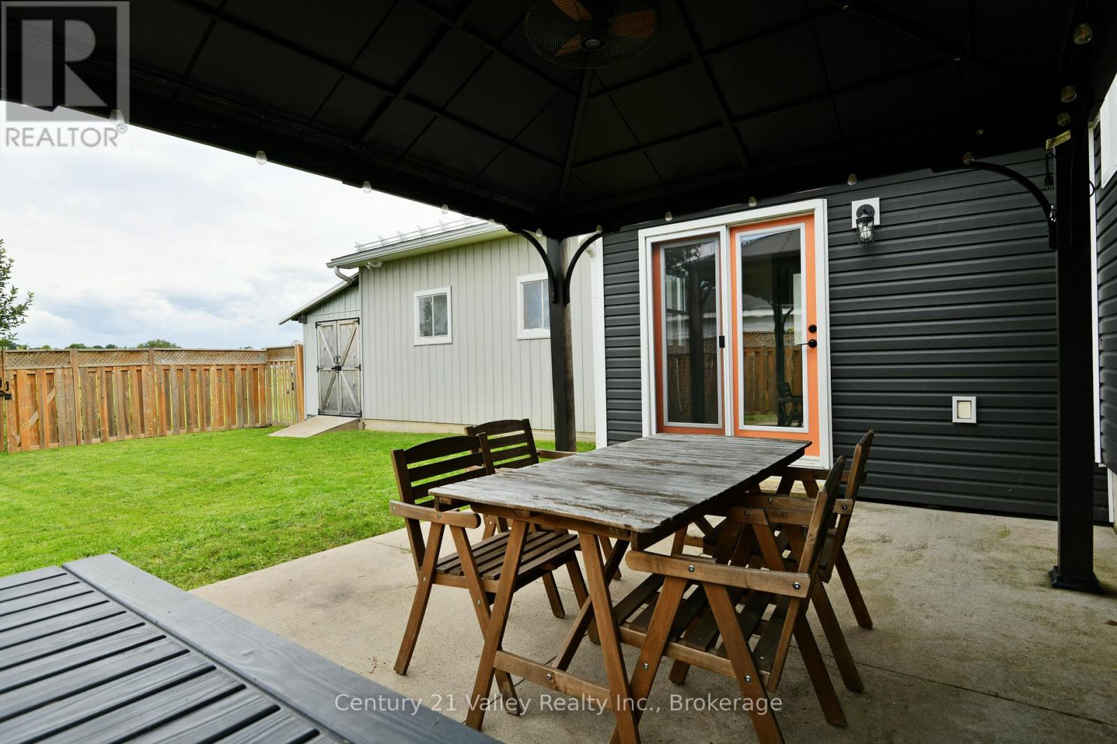 785 Eighth Street Property Photo 6