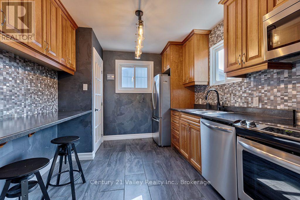 785 Eighth Street Property Photo 8