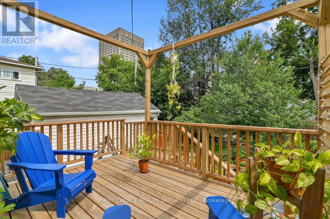 9 Huron Avenue Property Photo 29