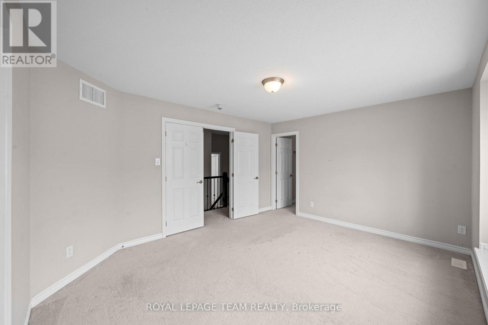 127 Solaris Drive Property Photo 17