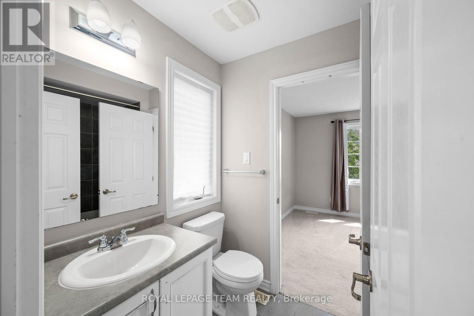 127 Solaris Drive Property Photo 20