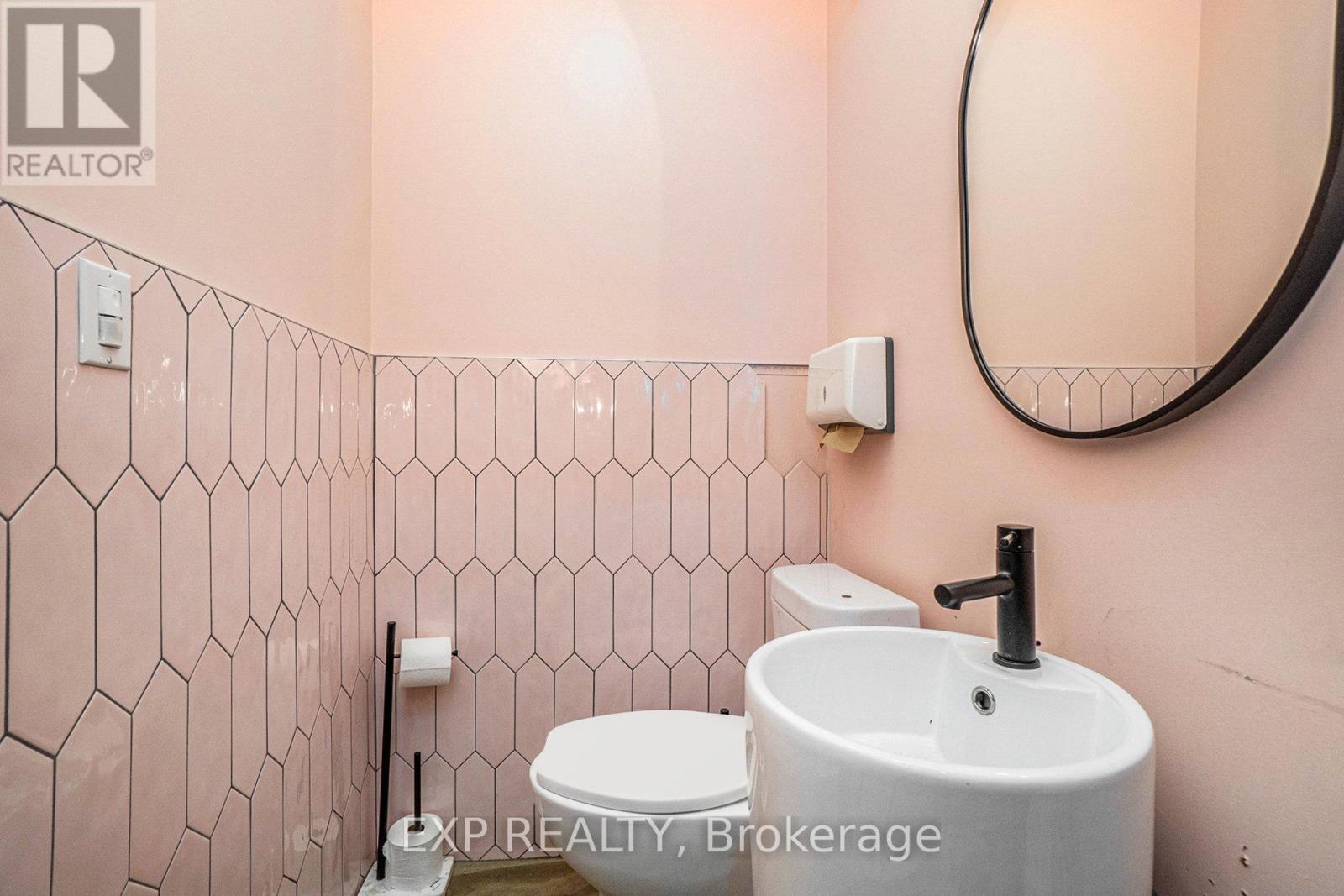 D2 - 782 Eagleson Road Property Photo 23