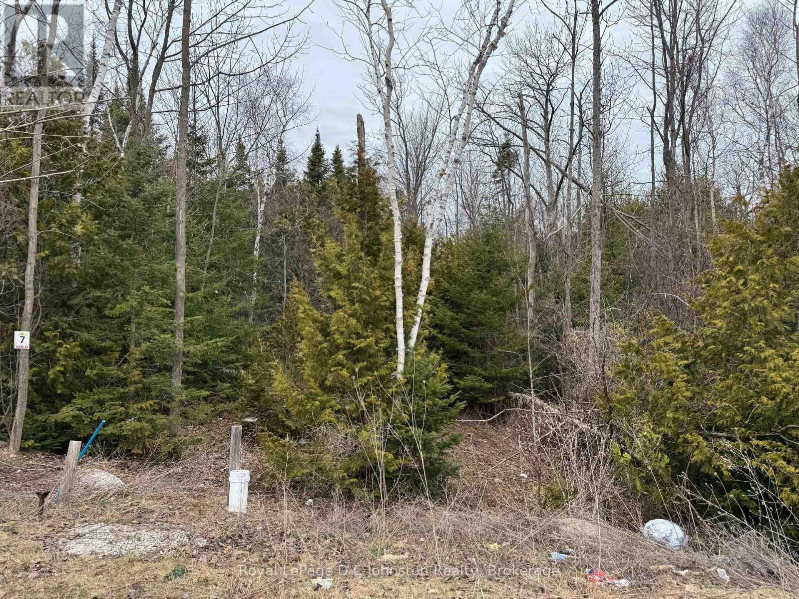 13 Lakeside Woods Crescent Property Photo 9