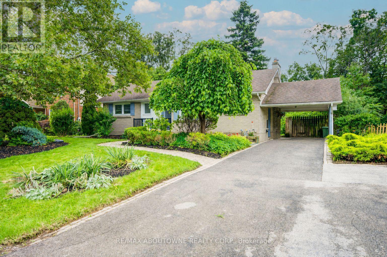 30 Dale Avenue Property Photo 1