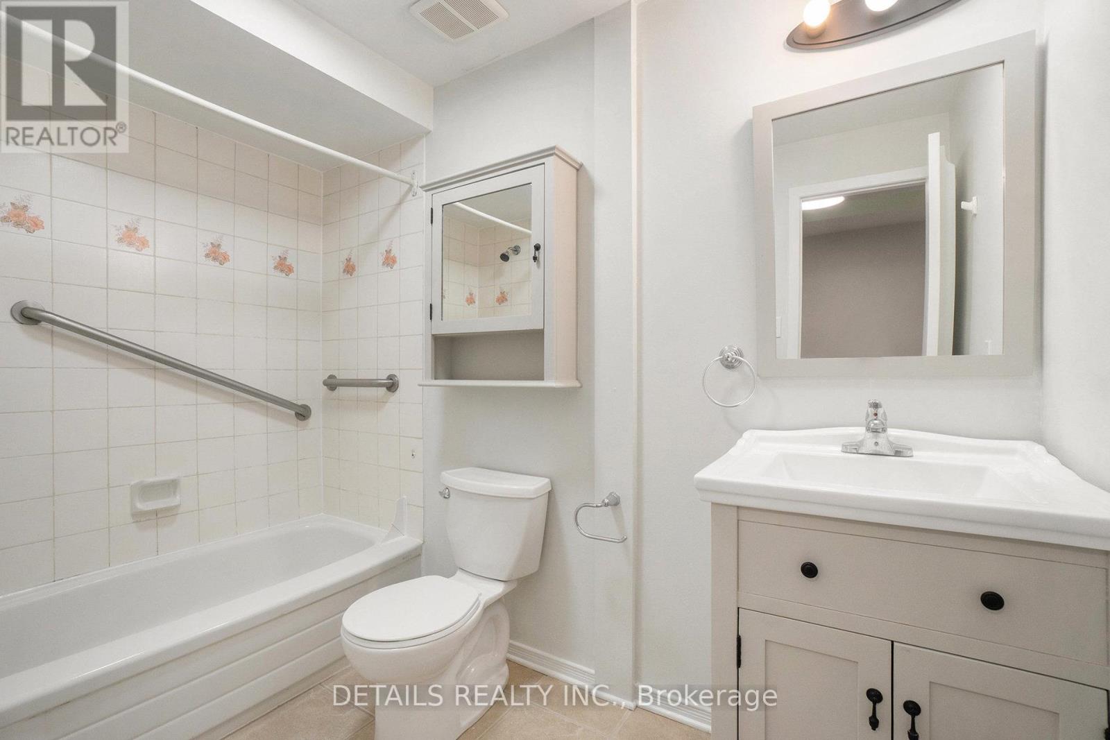 D - 144 Valley Stream Drive Property Photo 11
