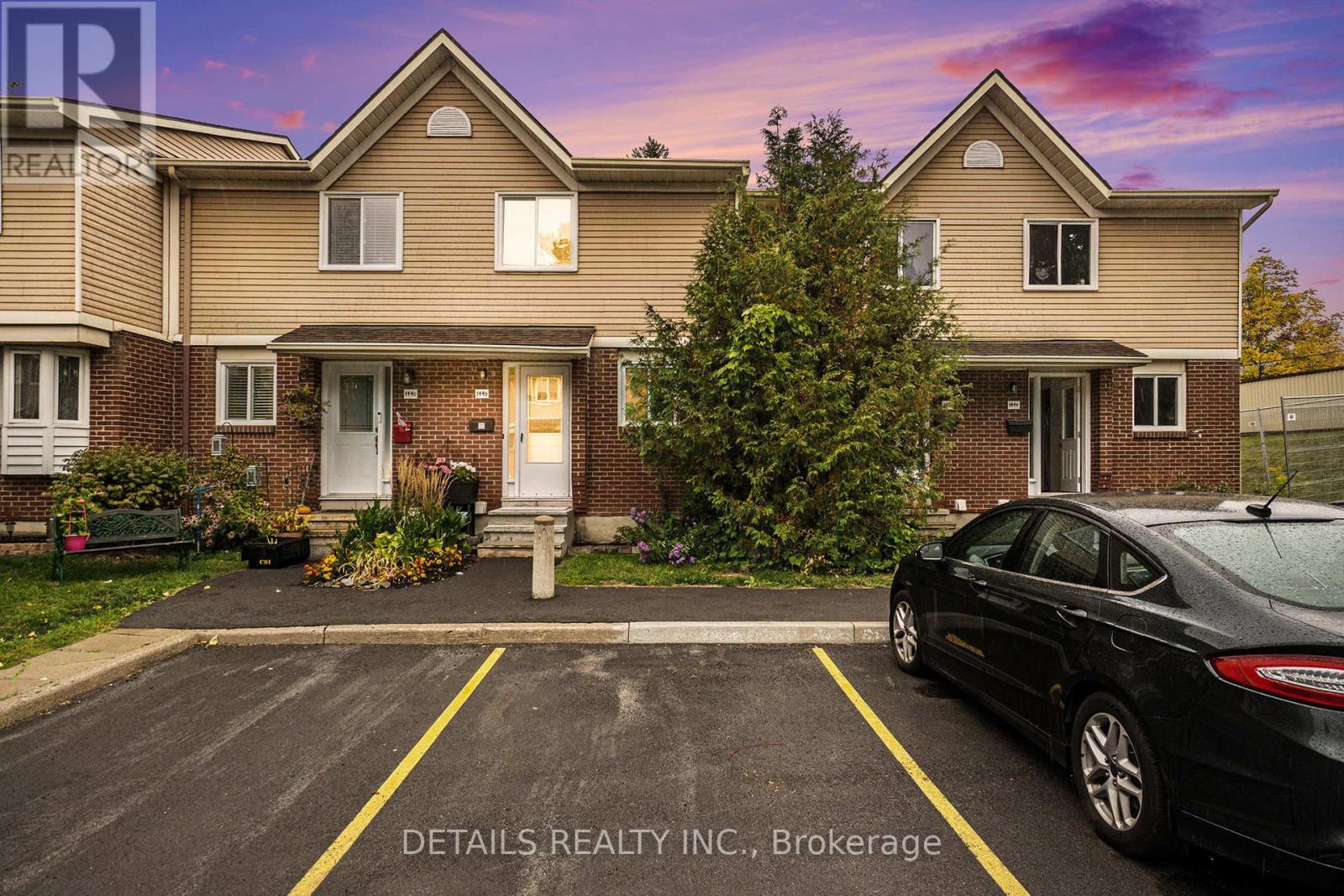D - 144 Valley Stream Drive Property Photo 21