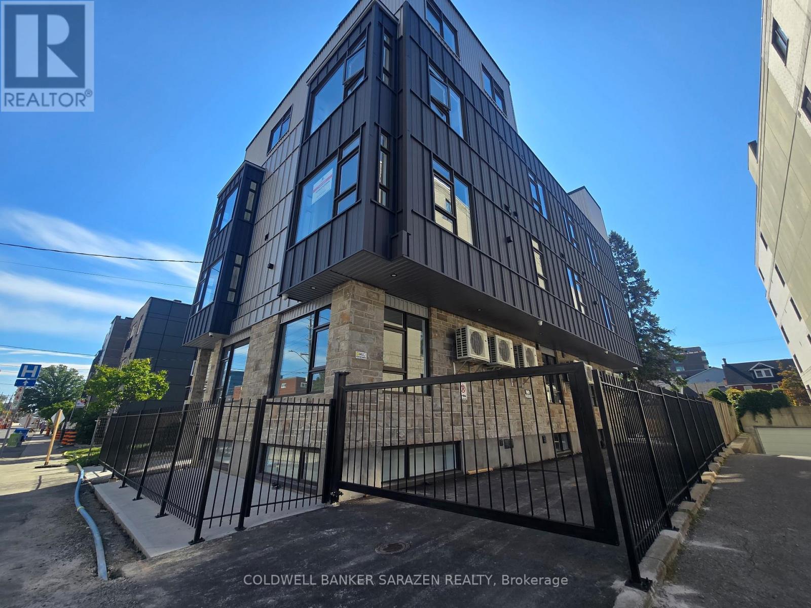 301 - 10 MCARTHUR AVENUE Property Photo 1