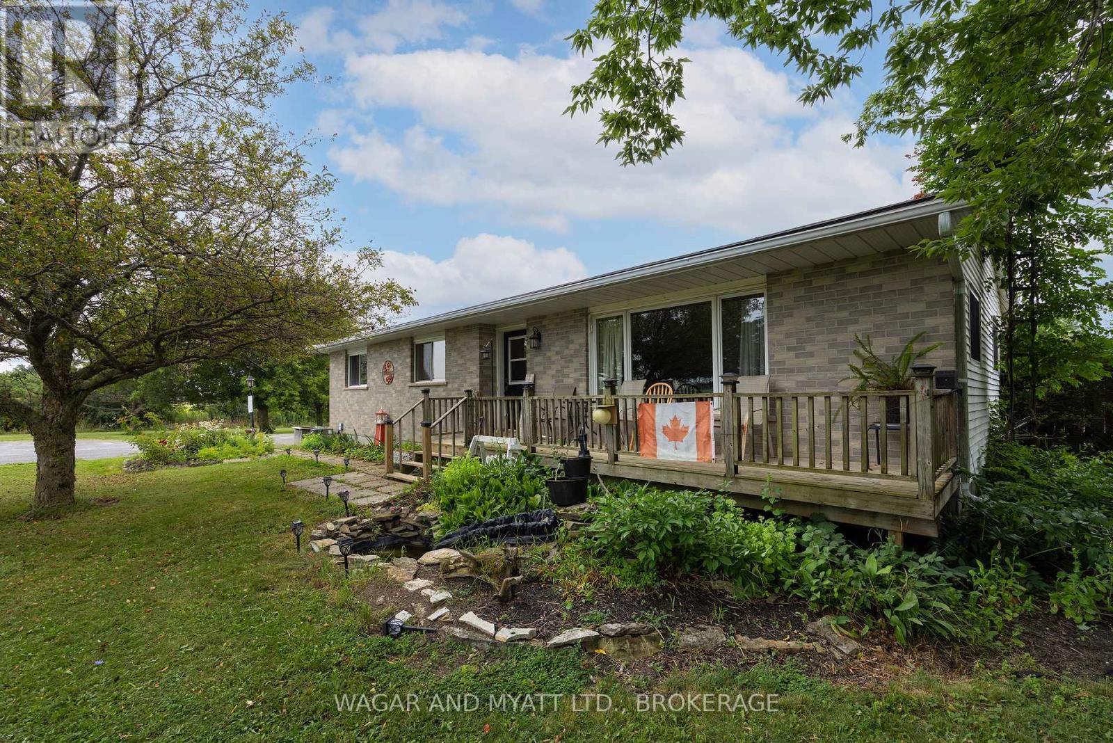 7414 2 Highway Property Photo 1