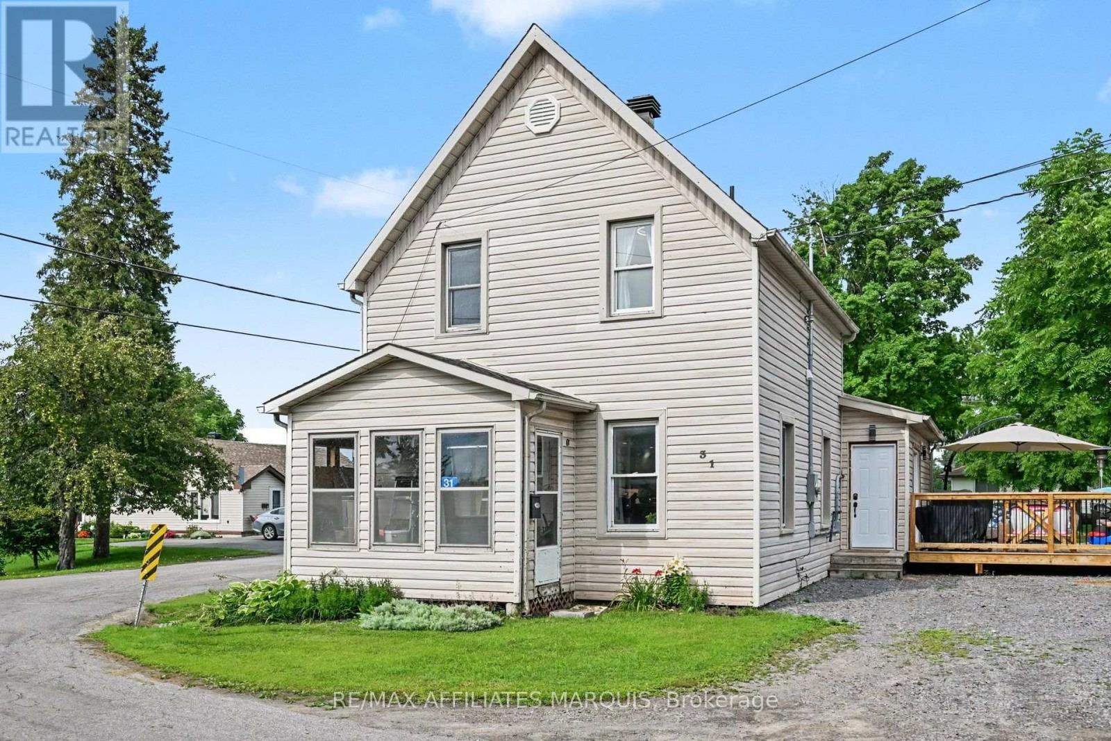 31 MINTO AVENUE