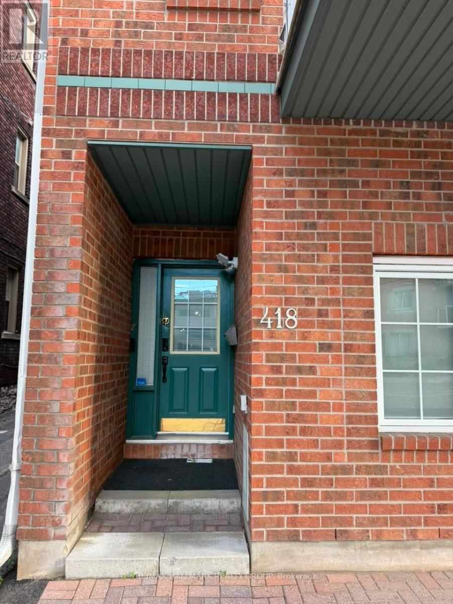 418 SOMERSET STREET W