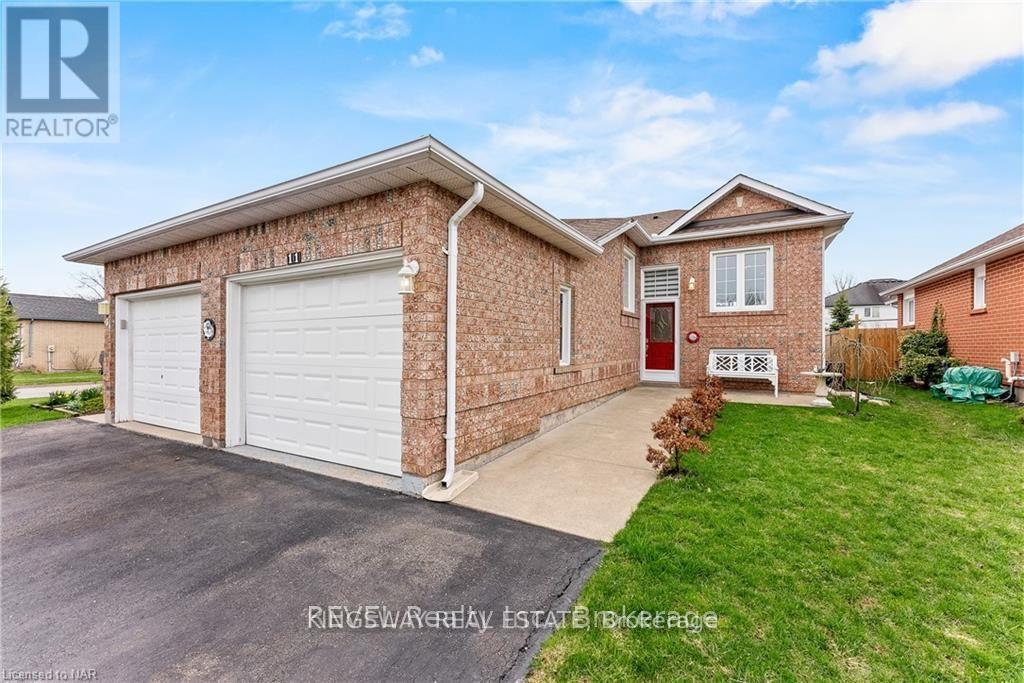 11 JACKSON COURT W Property Photo 1