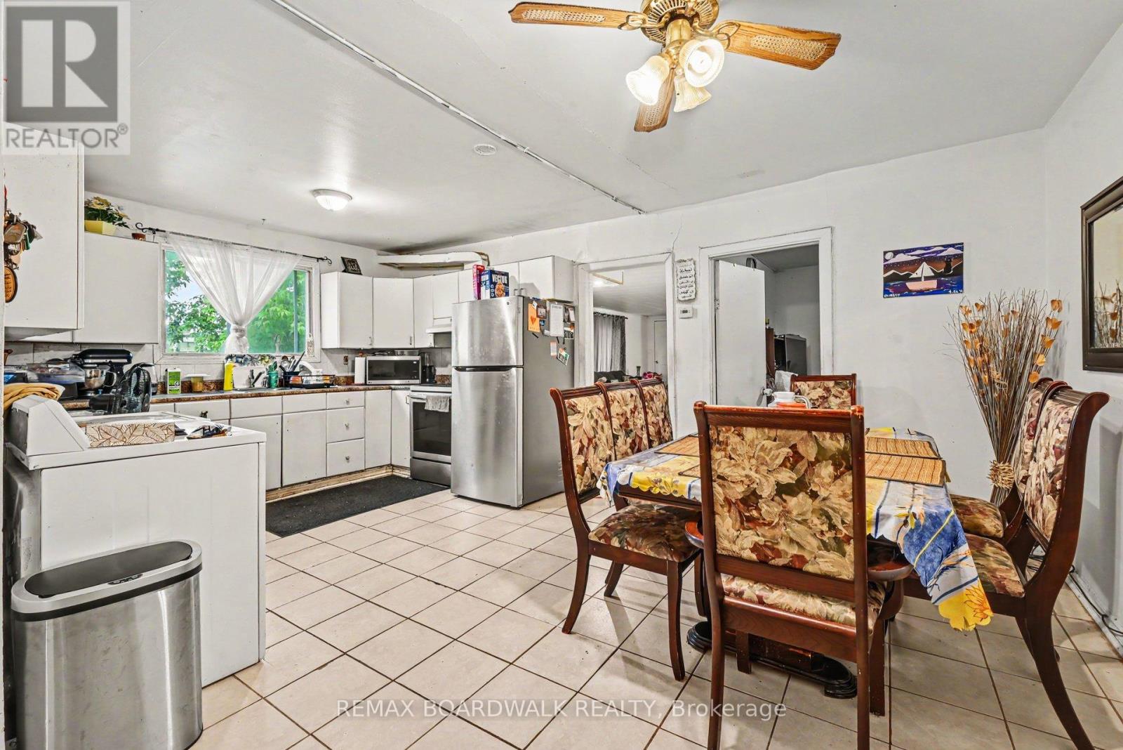 40 Jolliet Avenue Property Photo 10